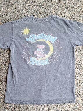 Grateful Dead Dancing Bear Short Sleevw Tee Size M Ripple Junction Gray